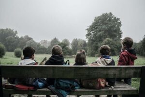 kids-park-bench